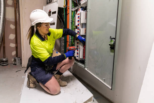 Best Affordable Electrician  in Vandalia, MO