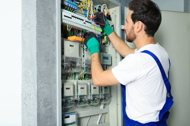 Best Licensed Electrician  in Vandalia, MO